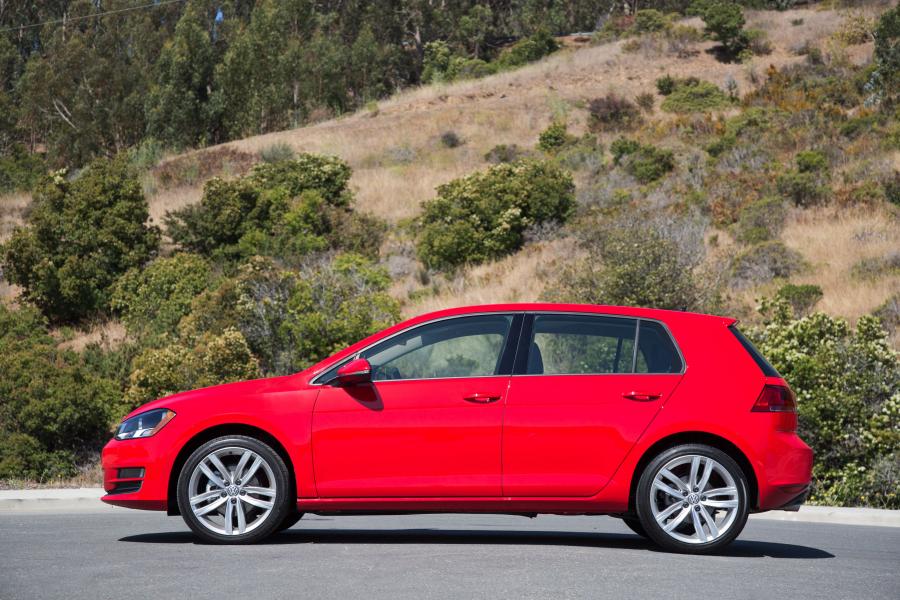  Volkswagen Golf TSI 5-Door 2015 года  (US) (фото 5 из 20)